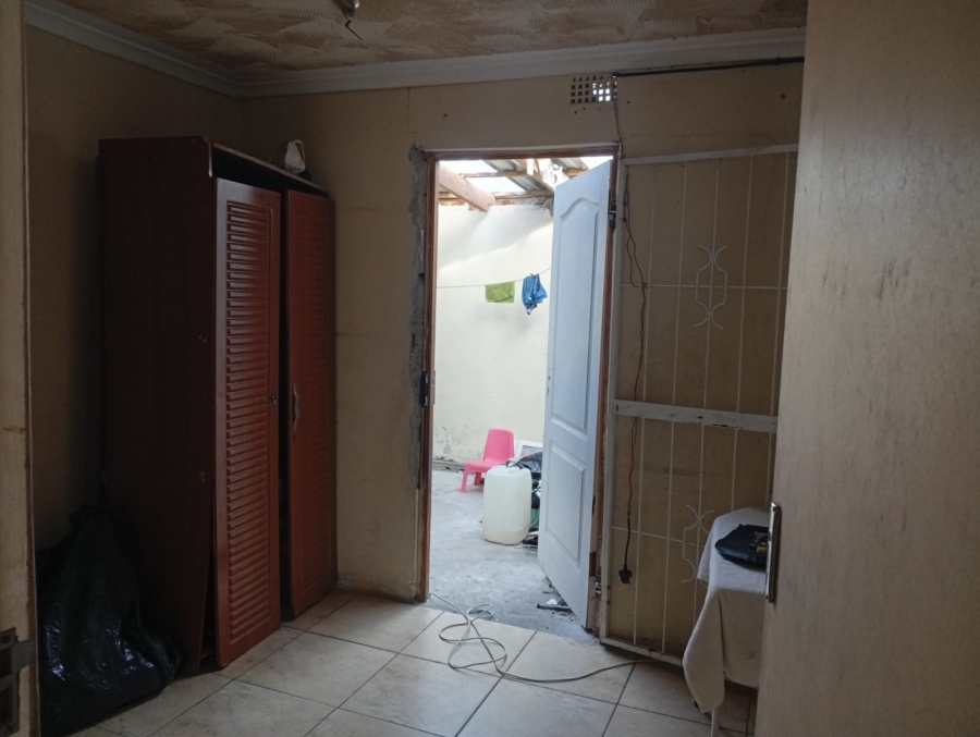 3 Bedroom Property for Sale in Umrhabulo Triangle Western Cape